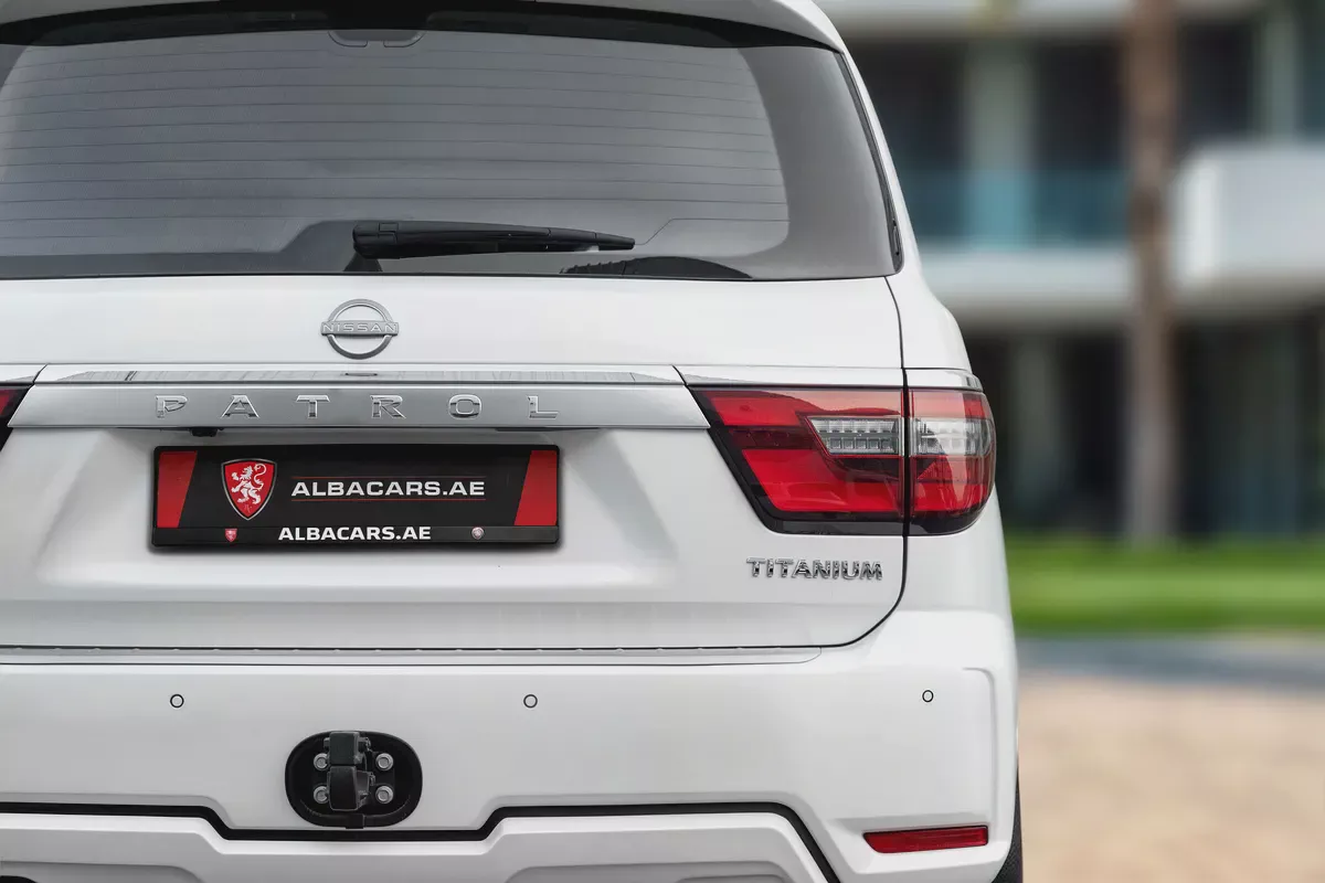 3,525 P.M |  Patrol SE Titanium | 0% Downpayment | Nissan Warranty!-5-5