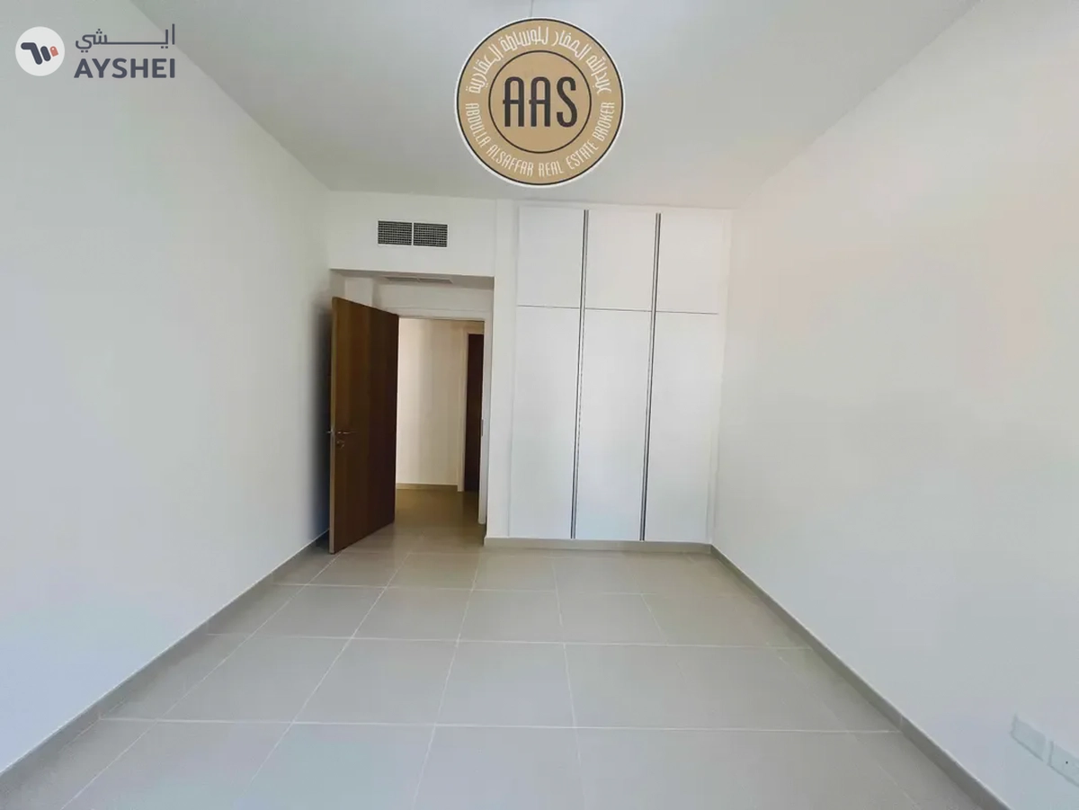 One Month Free Luxury 2-BHK With Park View Close to Metro-4-4