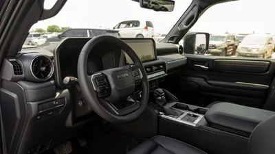 Toyota Prado VXR Toyota Prado Premium 2.4L petrol MY 2025-2