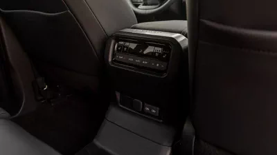 Toyota Prado VXR Toyota Prado Premium 2.4L petrol MY 2025-8