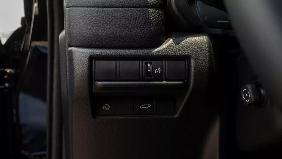 Toyota Prado VXR Toyota Prado Premium 2.4L petrol MY 2025-13-0
