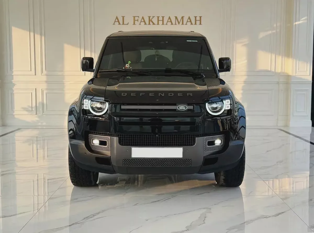 Defender 110 p300 X-Dynamic HSE GCC Specs