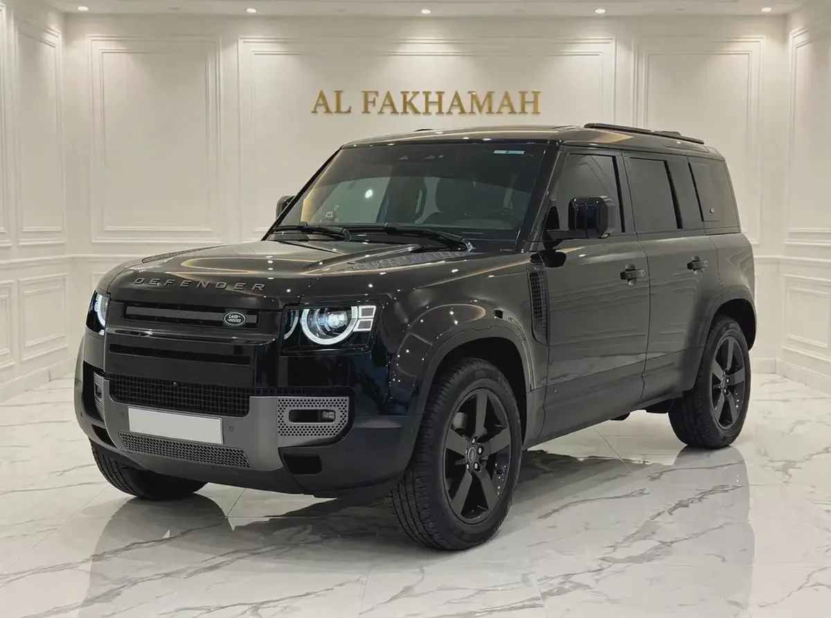 Defender 110 p300 X-Dynamic HSE GCC Specs-1-1