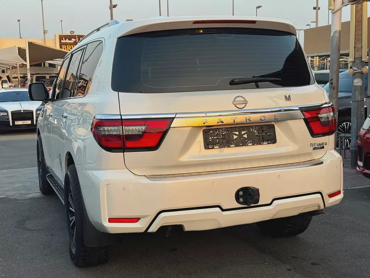 Nissan Patrol LE Titanium 2022 GCC Specs-5-5