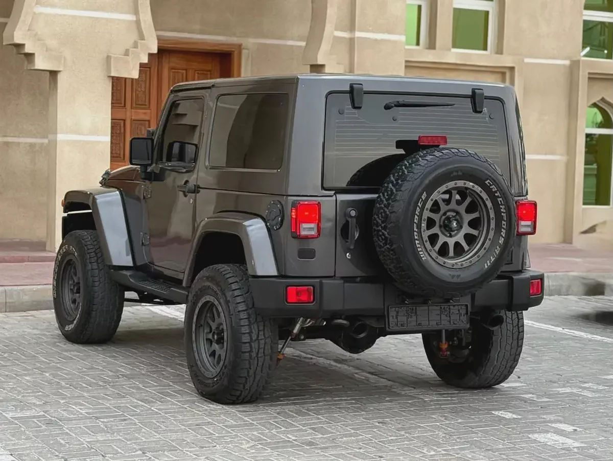 Jeep Wrangler Sport 2017 - American Specs - Excellent Condition-11-11