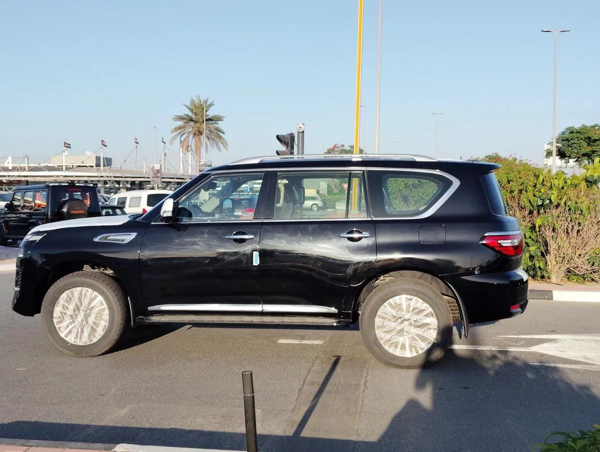 Nissan Patrol SE PLATINUM CITY-2-0