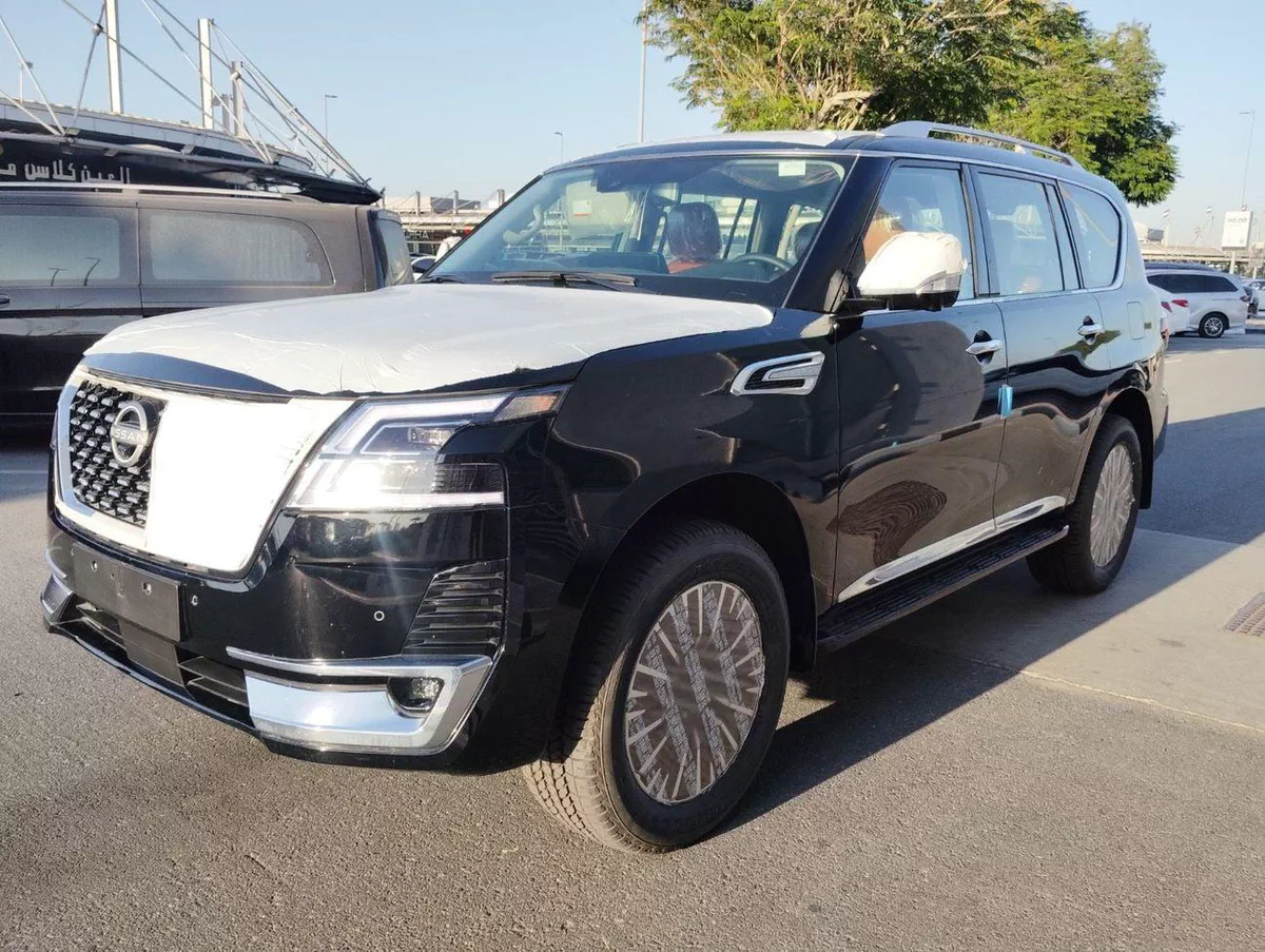 Nissan Patrol SE PLATINUM CITY-5-0