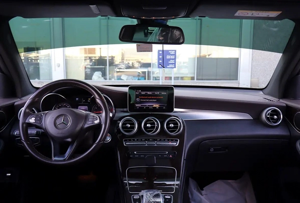 Mercedes-Benz GLC-Class GLC 250 4MATIC 2017 GCC Specs