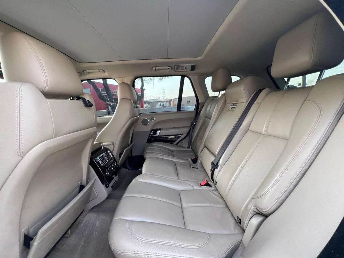 Land Rover Range Rover HSE-6-0
