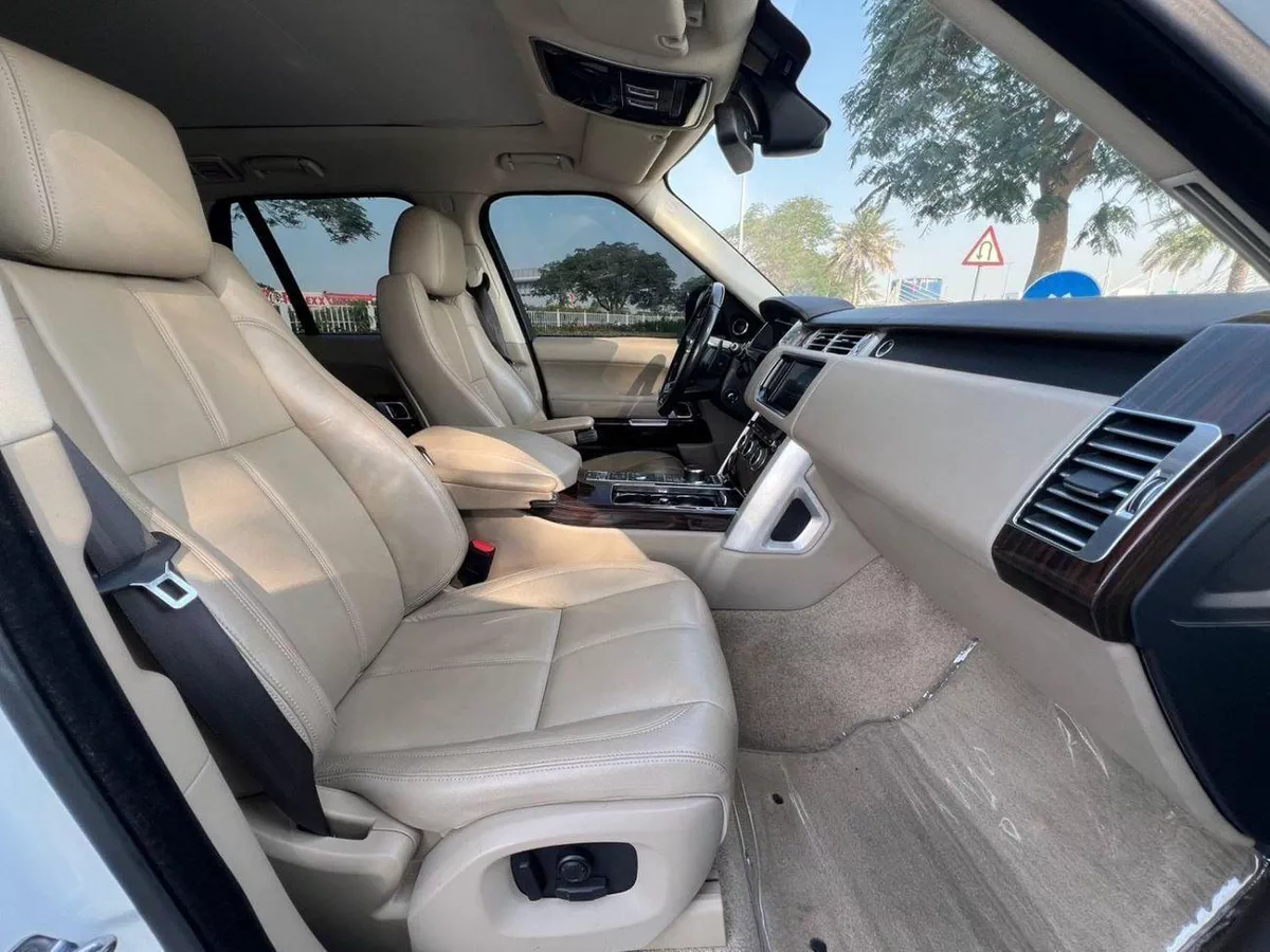 Land Rover Range Rover HSE-7-0