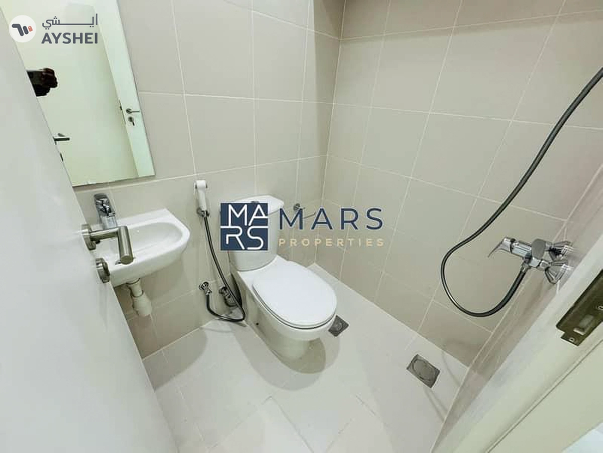 Modern Home with Beautiful Features – A Must-See!