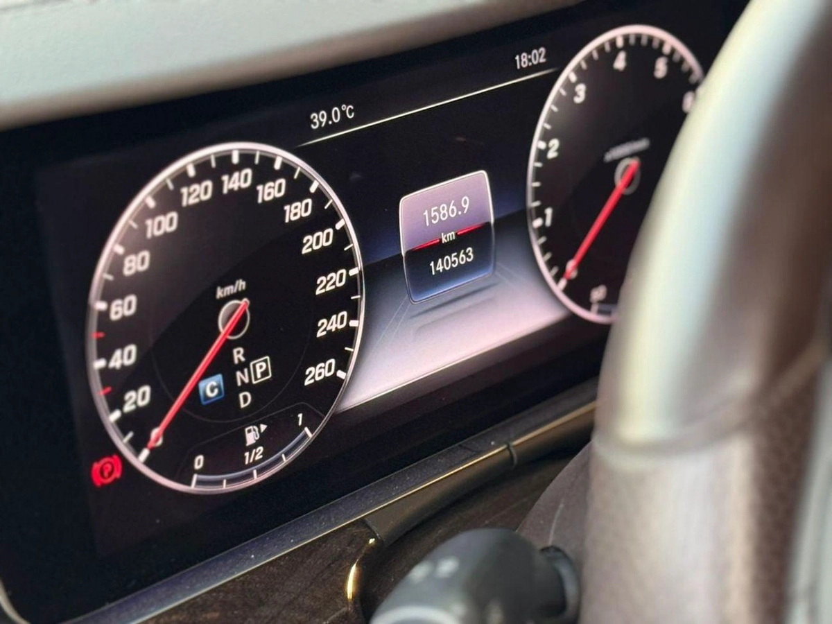 Mercedes Benz E200 E200 2018 GCC UPDATE E63-10-0