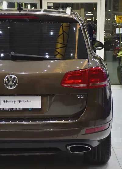 EXCELLENT DEAL for our Volkswagen Touareg ( 2015 Model ) in Brown Color GCC Specs-8