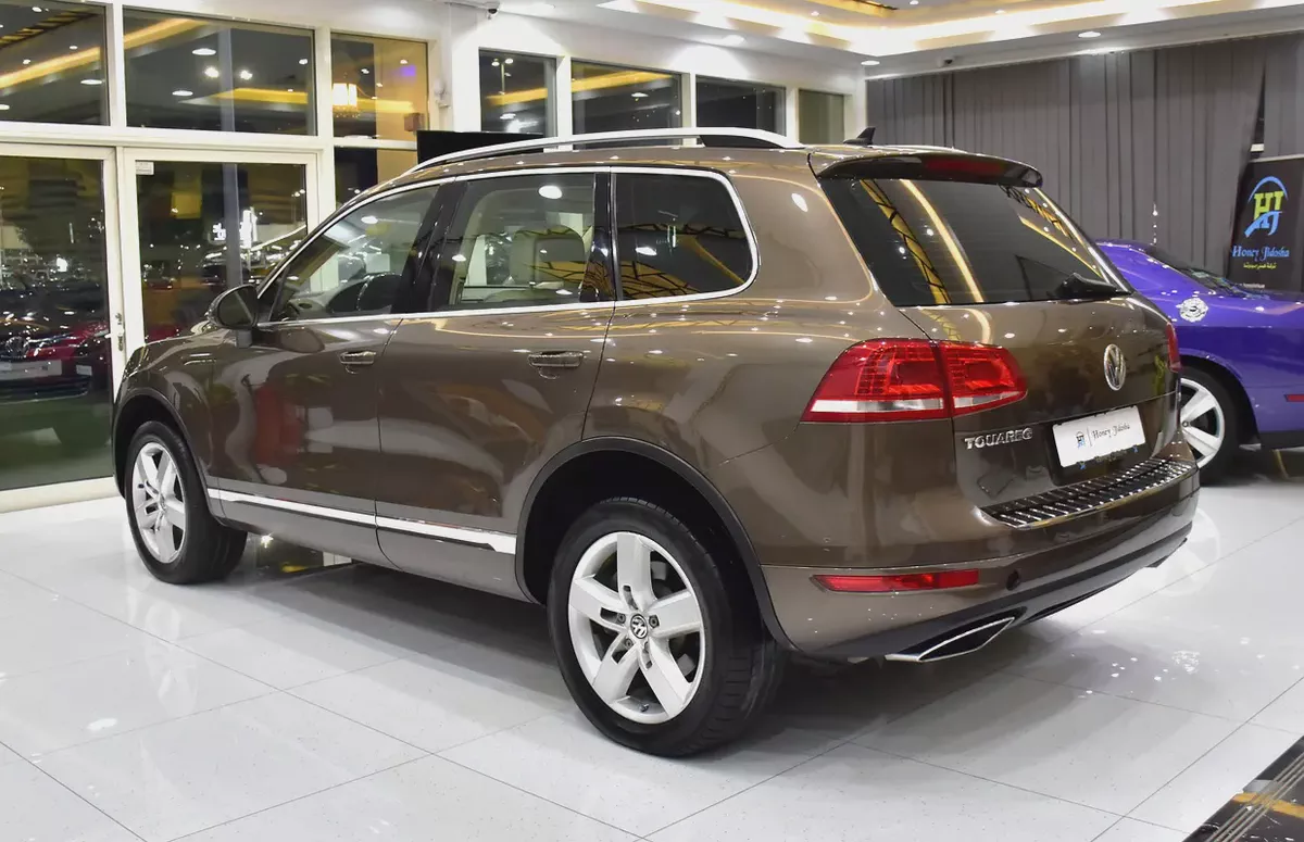 EXCELLENT DEAL for our Volkswagen Touareg ( 2015 Model ) in Brown Color GCC Specs-6-6