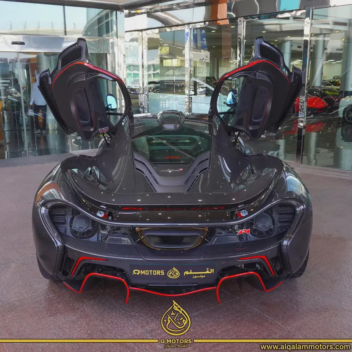 2015 MCLAREN P1  ( 1 OF 5 )  CARBON SERIES  GCC DONE ONLY 2000KM-1-1