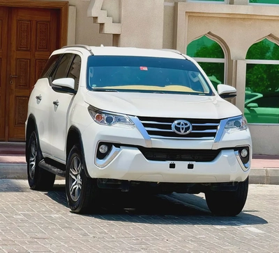 Toyota Fortuner GXR 2018 | GCC Specs | Excellent Condition-1