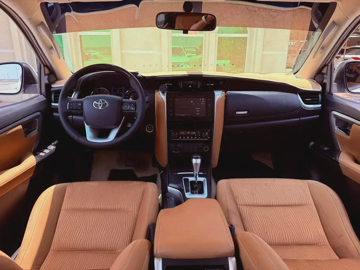 Toyota Fortuner GXR 2018 | GCC Specs | Excellent Condition-7-7