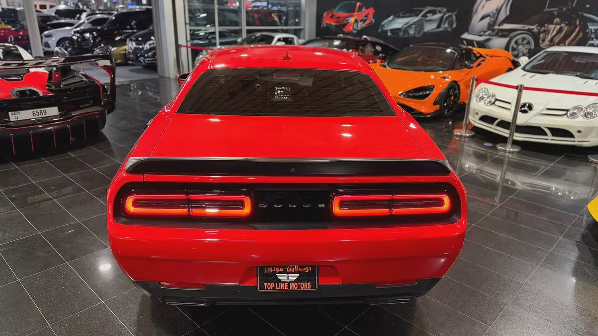 DODGE CHALLENGER 6.4L,SRT SCAT PACK, MANUAL GEAR,, EXCELLENT CONDITION-10-10