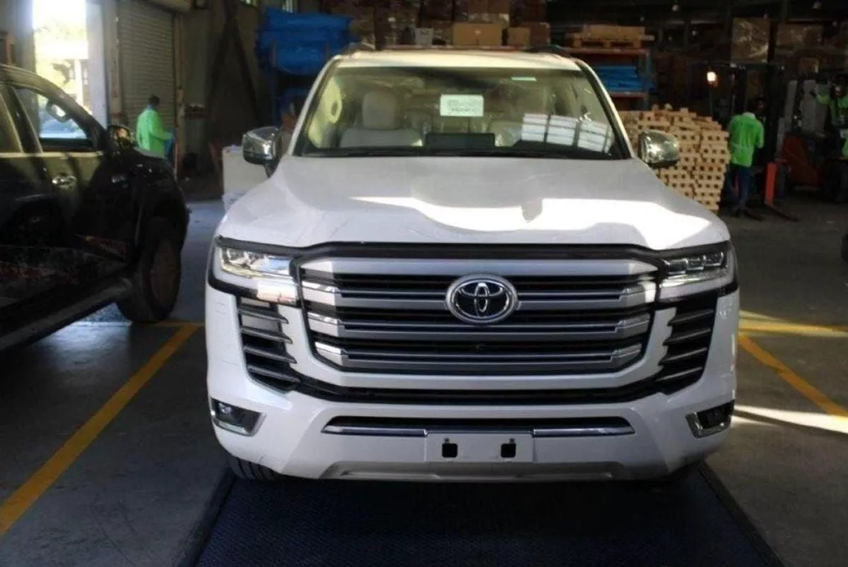 Toyota Land Cruiser VX Toyota  Land Cruiser VX+ 3.3 Diesel 2024