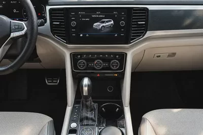 1,916 AED | FREE SERVICE CONTRACT Till 2031 | UNDER WARRANTY | R-LINE-8