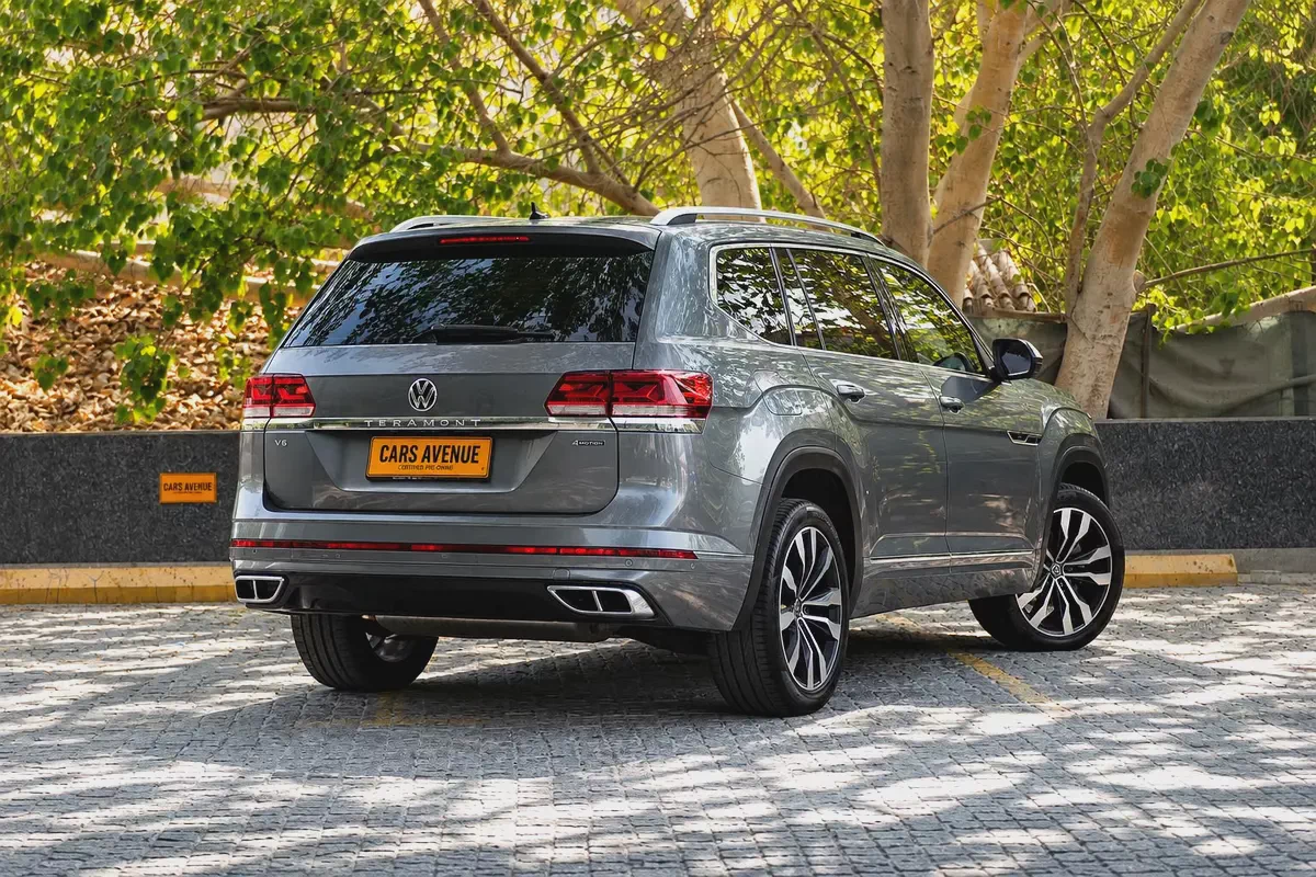1,916 AED | FREE SERVICE CONTRACT Till 2031 | UNDER WARRANTY | R-LINE-2-2