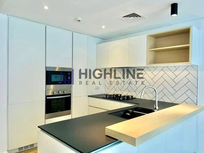 READY TO MOVE | FITTED KITCHEN | PRIME LOCATION-8