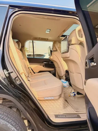 Toyota Land Cruiser VXR 4.0L 2024 | GCC Specs | Brand New Condition-10