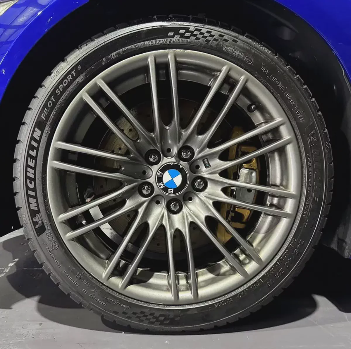 Pristine BMW M3 2009 | GCC Specs | E92 V8 Performance-8-8