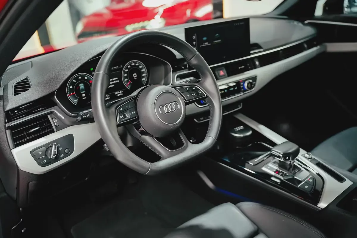 Audi A4 35 TFSI S-line 2023 | GCC Specs | Warranty | Pristine Condition-9-9