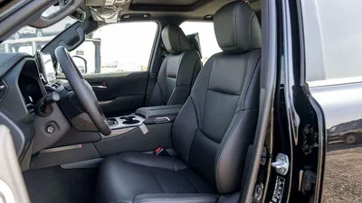 Toyota Land Cruiser VX LC300 VX 3.5P AT MY2025 – BLACK-11