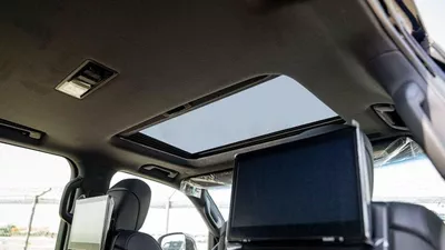 Toyota Land Cruiser VX LC300 VX 3.5P AT MY2025 – BLACK-15
