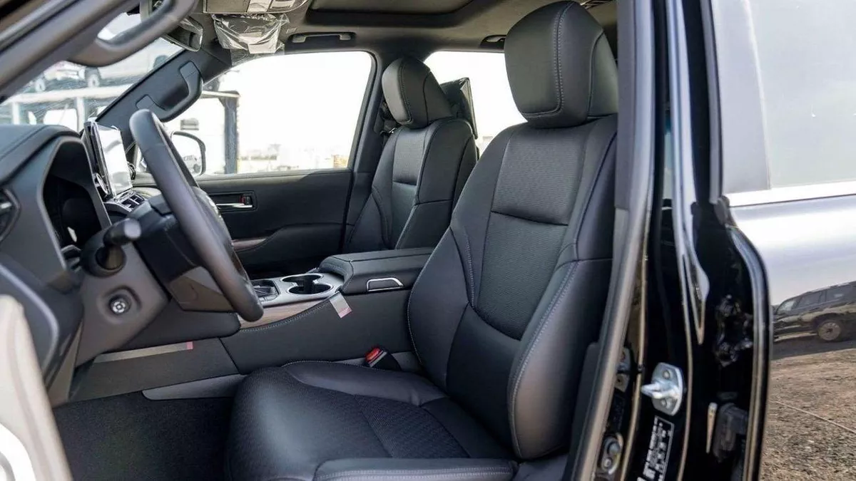 Toyota Land Cruiser VX LC300 VX 3.5P AT MY2025 – BLACK-11-0