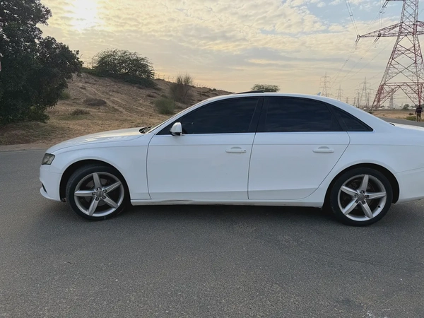 Audi A4 2012 GCC Specs - Excellent Condition