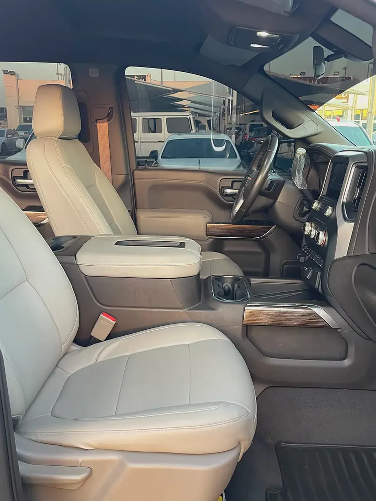 GMC Sierra Elevation 2022 GCC Specs - Excellent Condition-16-16