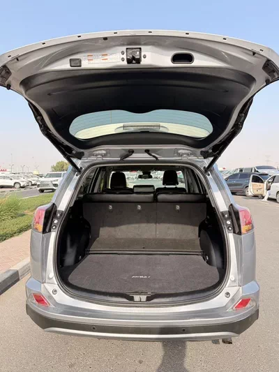 Toyota RAV4 VXR Hybrid XLE 2.5L-22