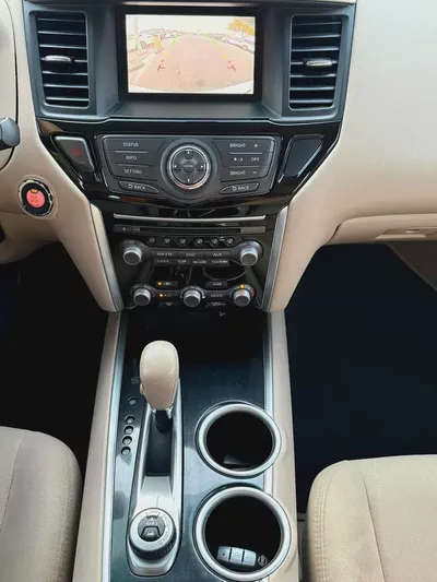 NISSAN PATHFINDER S 4WD - GCC SPECS - ACCIDENT FREE - EXCELENT CONDITION-13