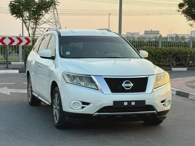 NISSAN PATHFINDER S 4WD - GCC SPECS - ACCIDENT FREE - EXCELENT CONDITION-3