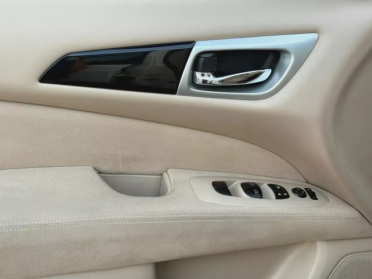 NISSAN PATHFINDER S 4WD - GCC SPECS - ACCIDENT FREE - EXCELENT CONDITION-9-9