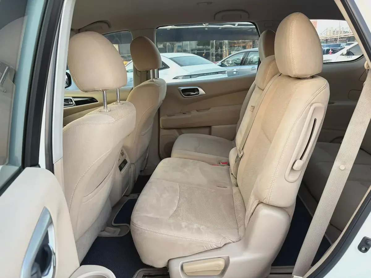 NISSAN PATHFINDER S 4WD - GCC SPECS - ACCIDENT FREE - EXCELENT CONDITION-16-16