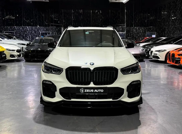 BMW X5 M50i 2020 | Original Paint | GCC specs | Well maintained