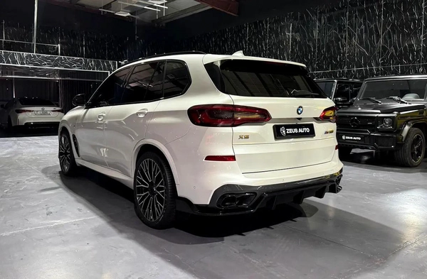 BMW X5 M50i 2020 | Original Paint | GCC specs | Well maintained
