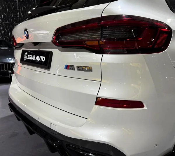 BMW X5 M50i 2020 | Original Paint | GCC specs | Well maintained