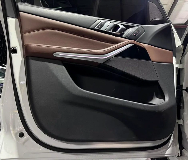 BMW X5 M50i 2020 | Original Paint | GCC specs | Well maintained