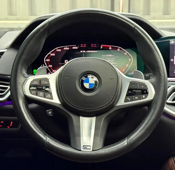 BMW X5 M50i 2020 | Original Paint | GCC specs | Well maintained