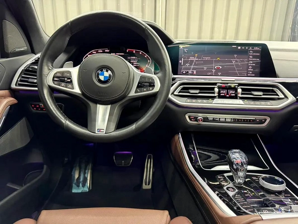 BMW X5 M50i 2020 | Original Paint | GCC specs | Well maintained