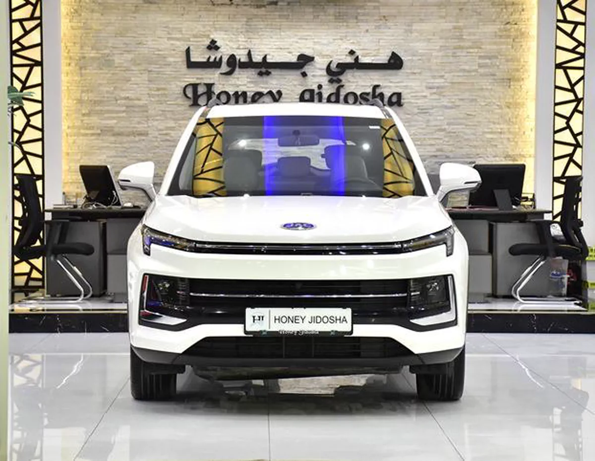 JAC JS4 1.5T ( 2023 Model ) in White Color GCC Specs