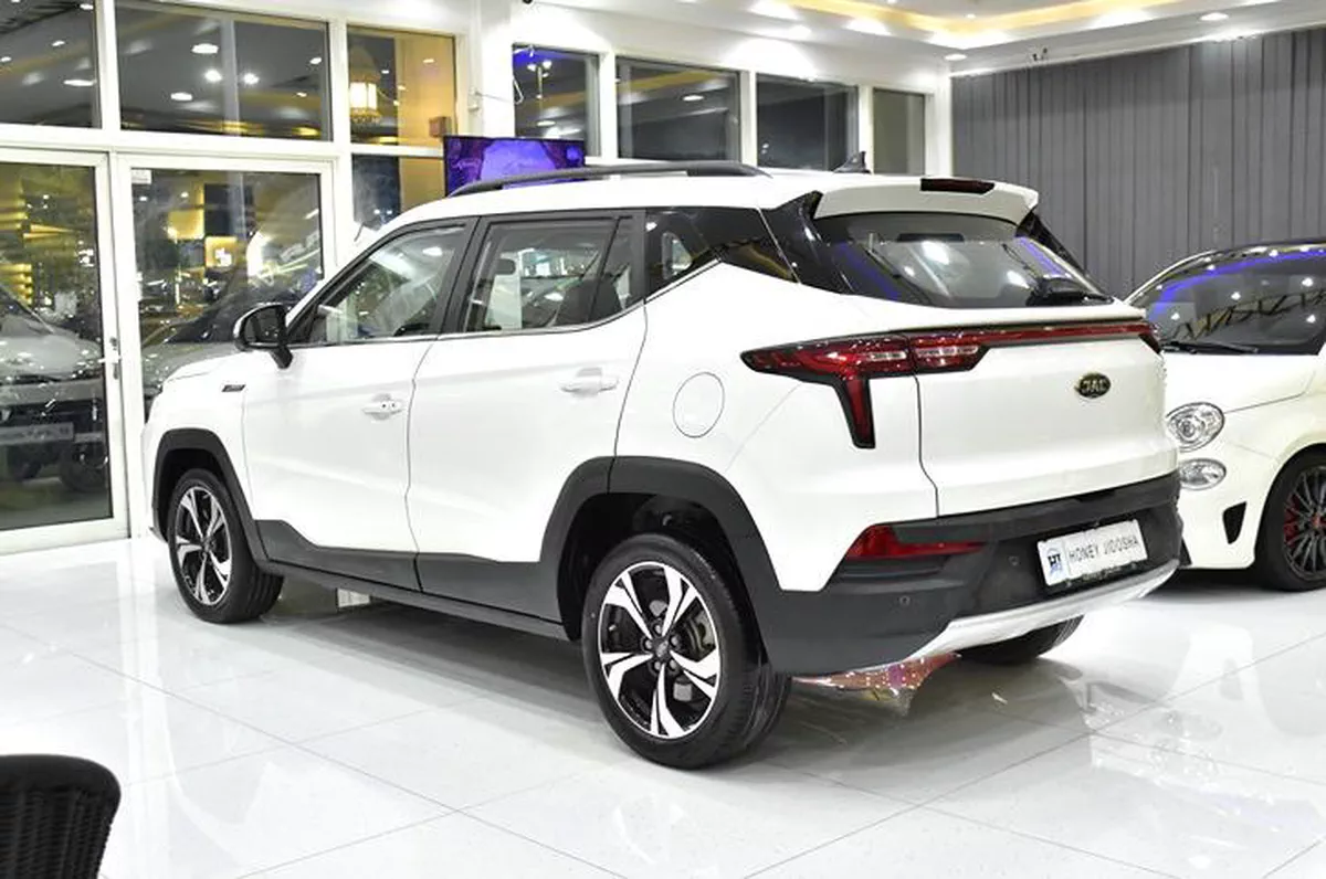 JAC JS4 1.5T ( 2023 Model ) in White Color GCC Specs-4-4