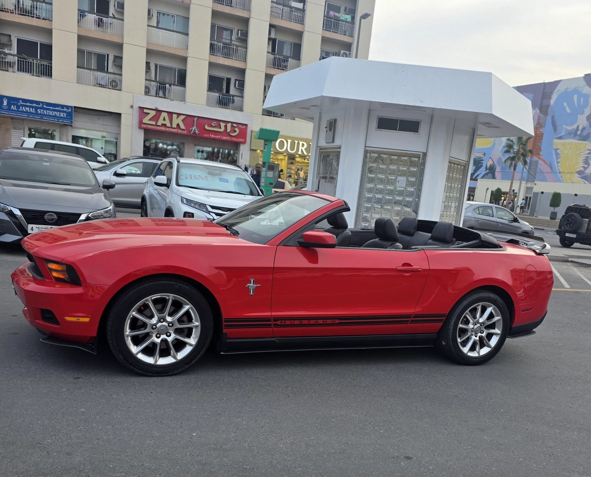 mustang v6 convertible-3-3
