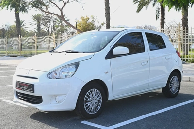 BEST OFFER - GCC -  MITSUBISHI MIRAGE GLX 2014 - LOW MILEAGE-2