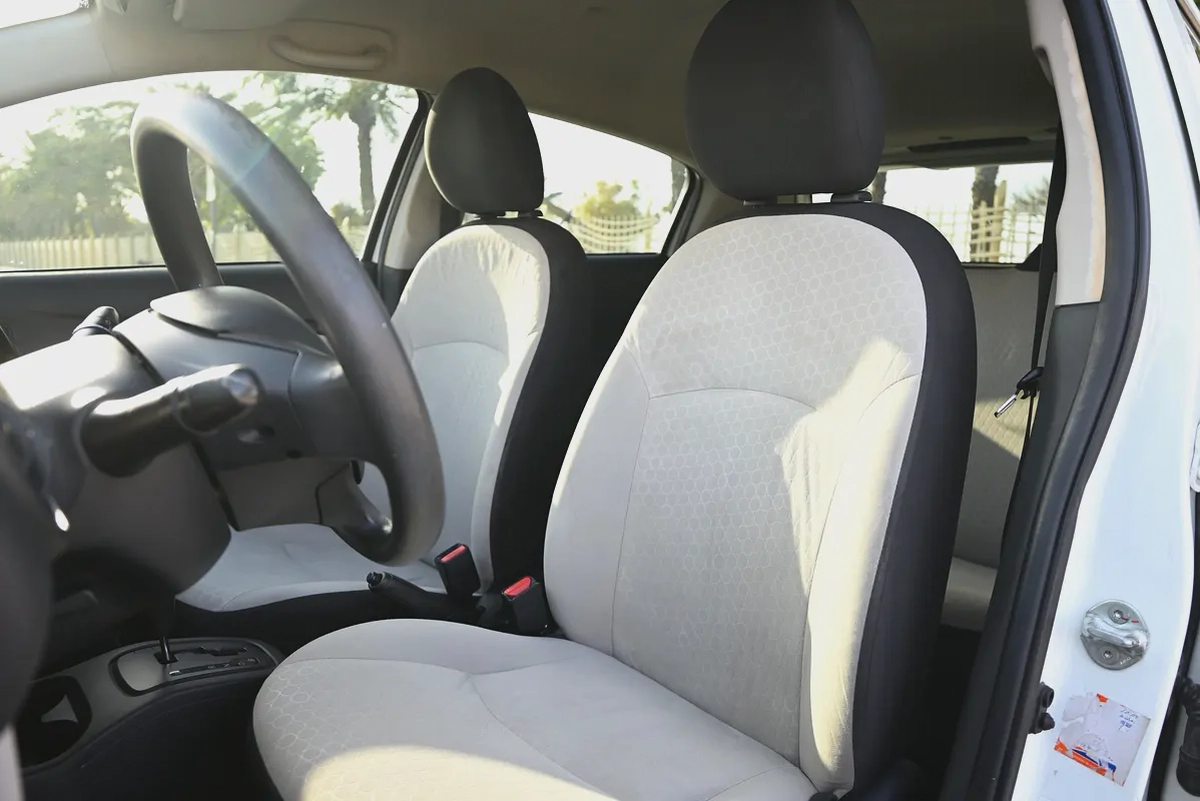 BEST OFFER - GCC -  MITSUBISHI MIRAGE GLX 2014 - LOW MILEAGE-14-14